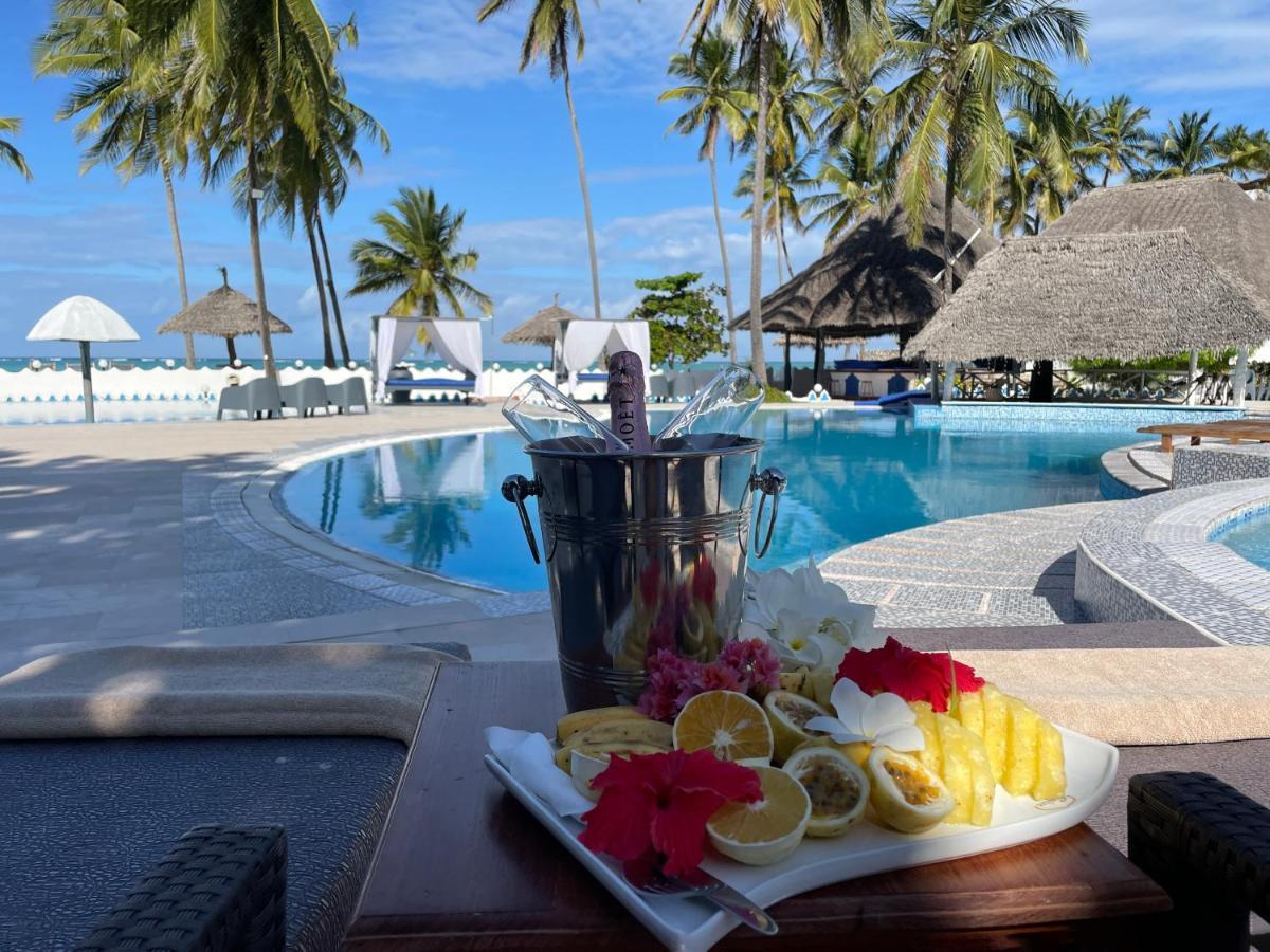 Hotel Five Palms Bwejuu Extérieur photo